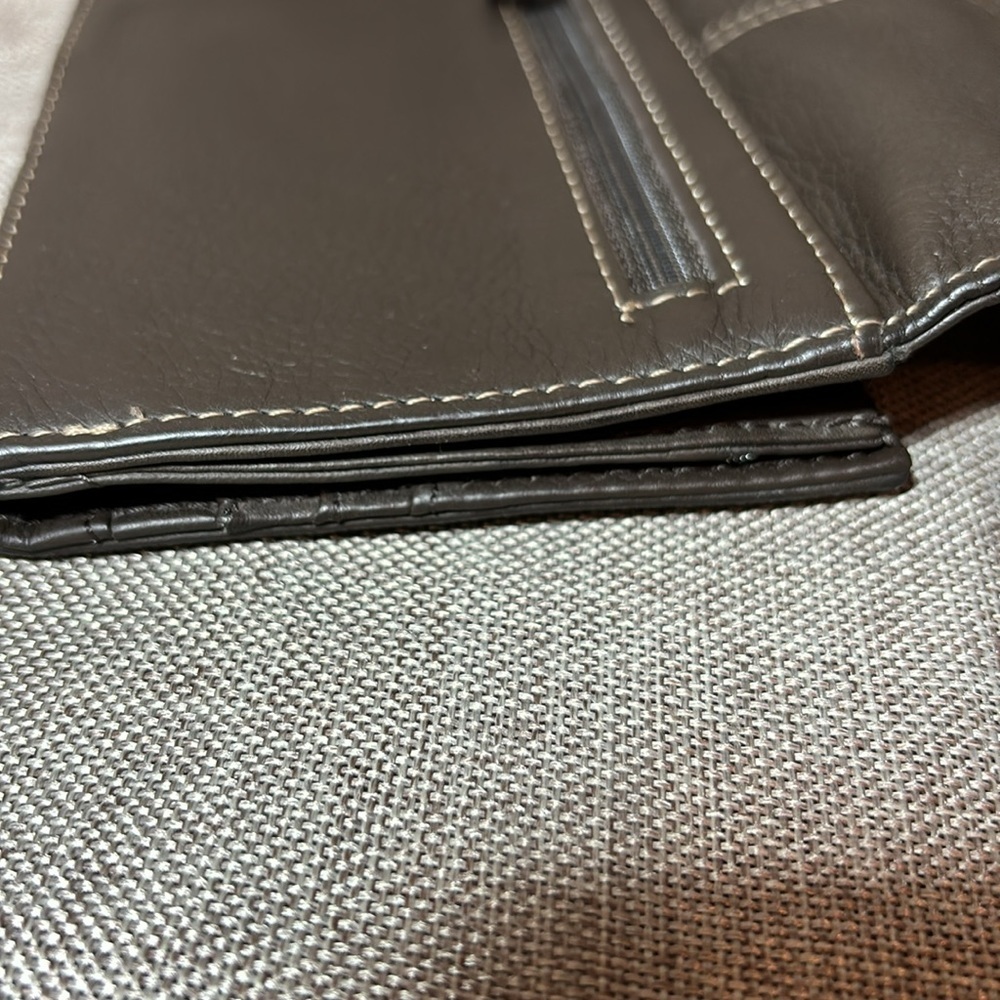 Kenneth Cole Brown Leather Long Snap front Wallet - Picture 4 of 11